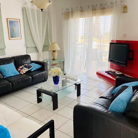 Villa Emiliana Paralimni Luaran gambar