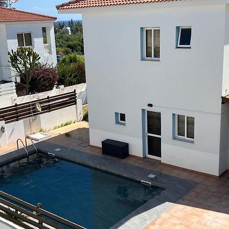 Villa Emiliana Paralimni Luaran gambar