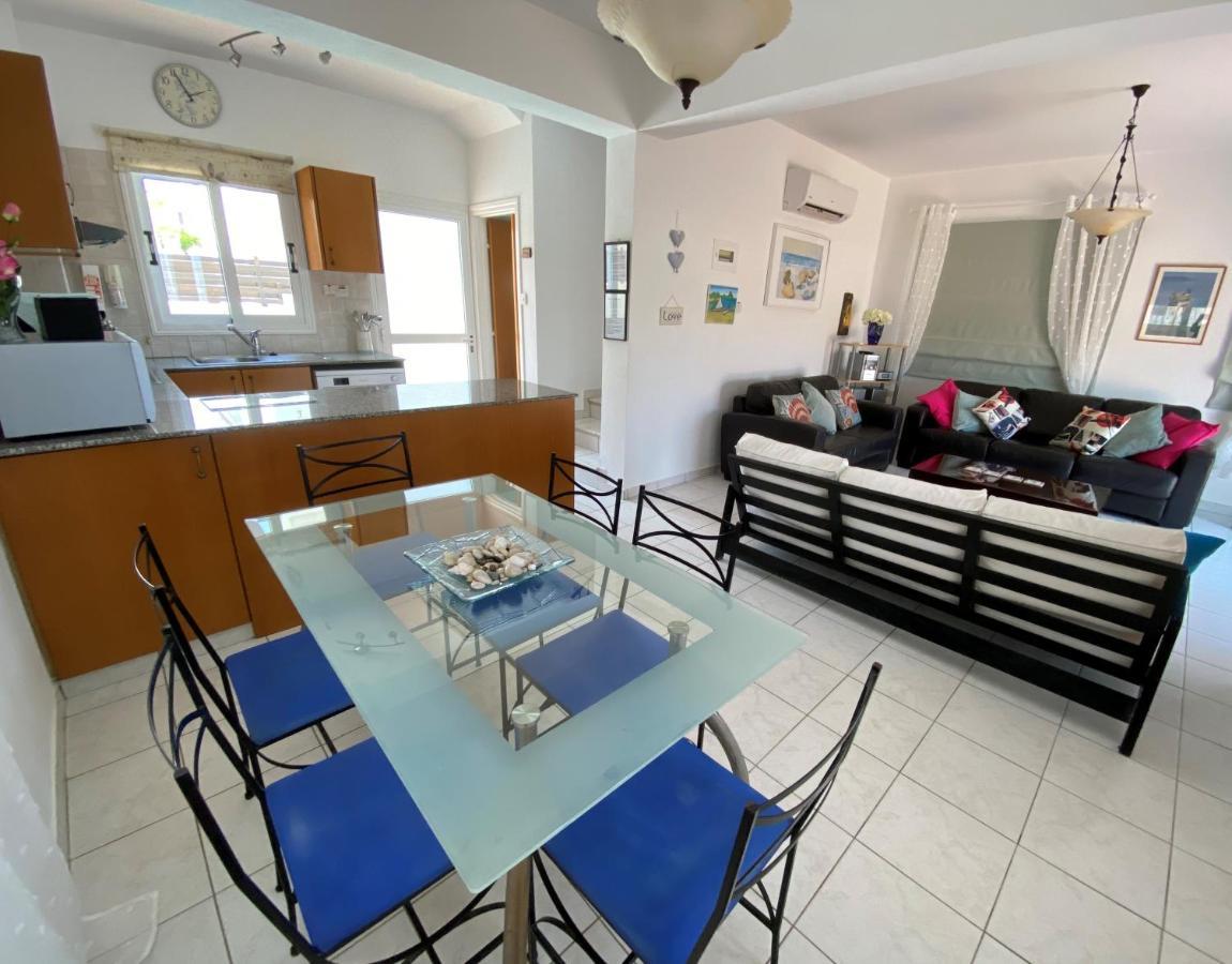 Villa Emiliana Paralimni Luaran gambar