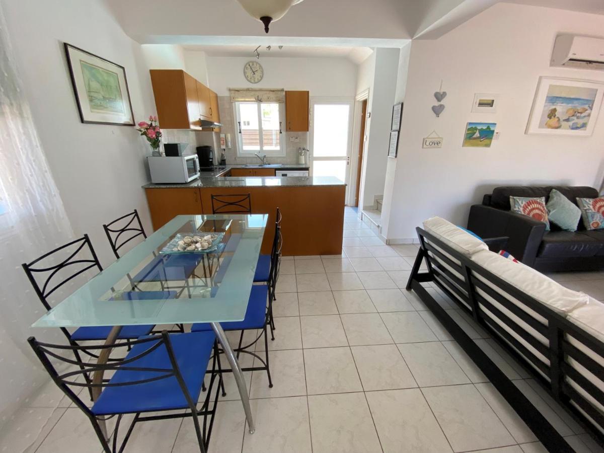 Villa Emiliana Paralimni Luaran gambar