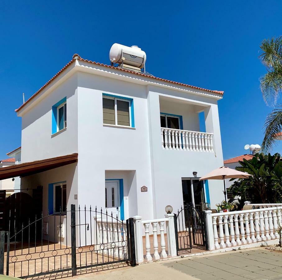 Villa Emiliana Paralimni Luaran gambar